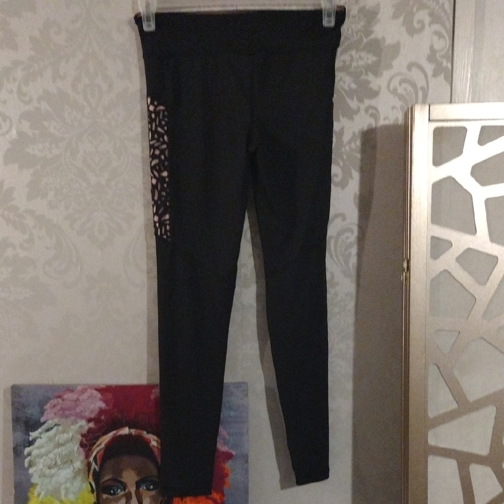 Aeropostale Black Sparkle Leggings Sleek Design - Picture 3 of 5